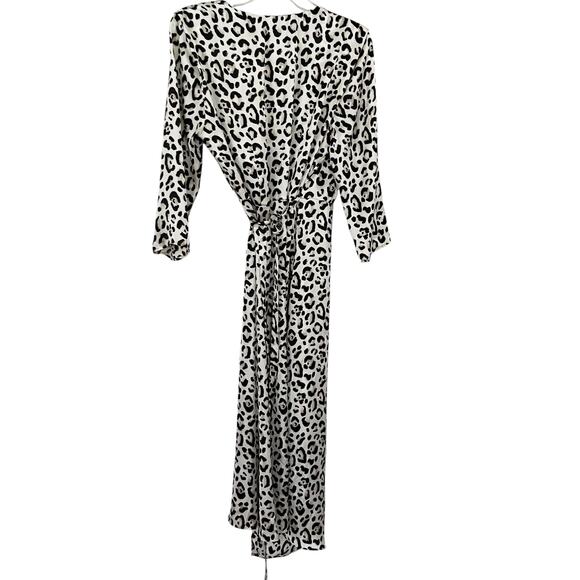 Zara Cream/Black Satin Animal Print V-neck Wrap Dress size Medium - Picture 3 of 6